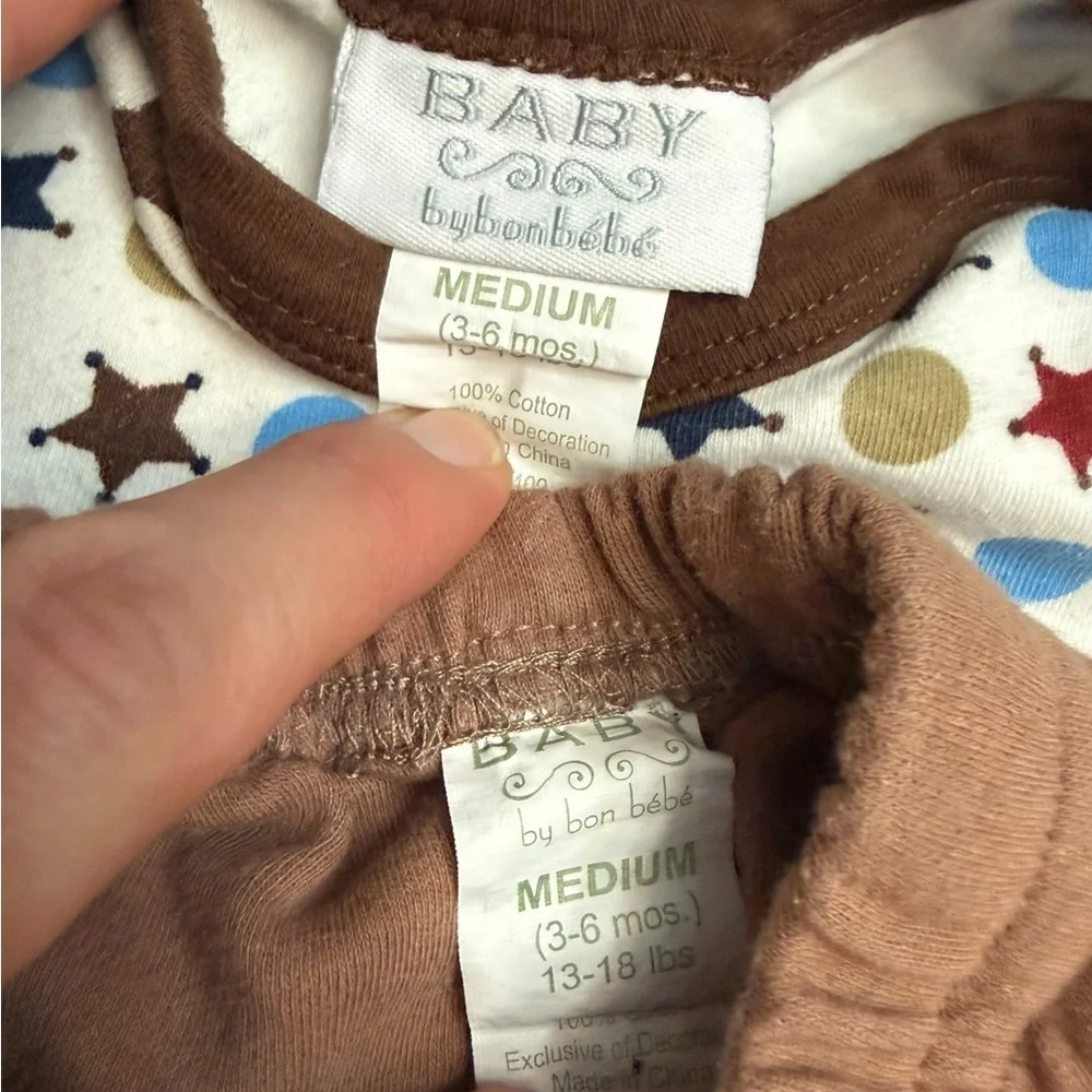 Bob be’be’ Star Pattern Onesie and Brown Pants Set